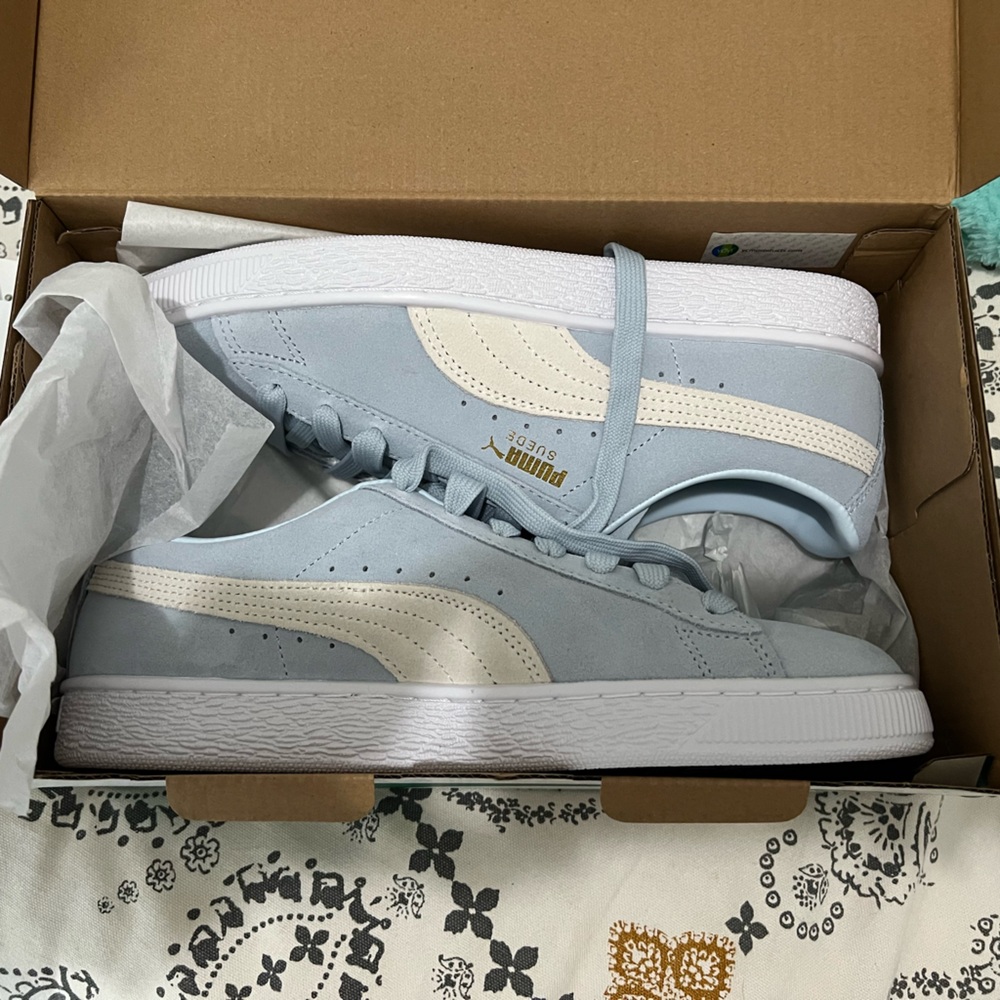 Puma Suede Classic XXI Women’s Sneakers